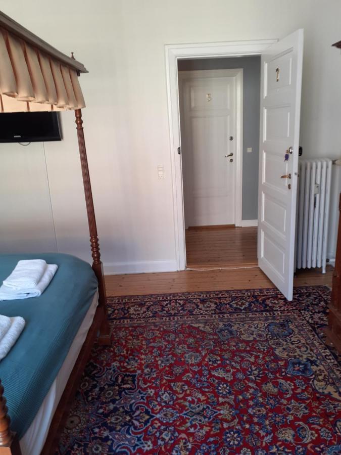 Rent A Room Copenhagen-No Bikes Friendly Exterior photo