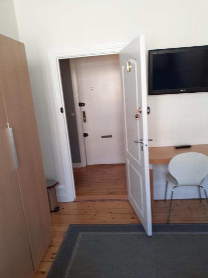 Rent A Room Copenhagen-No Bikes Friendly Exterior photo
